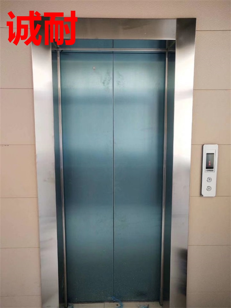 电梯不锈钢包边